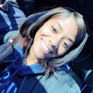 Meet your Posher, Aly f